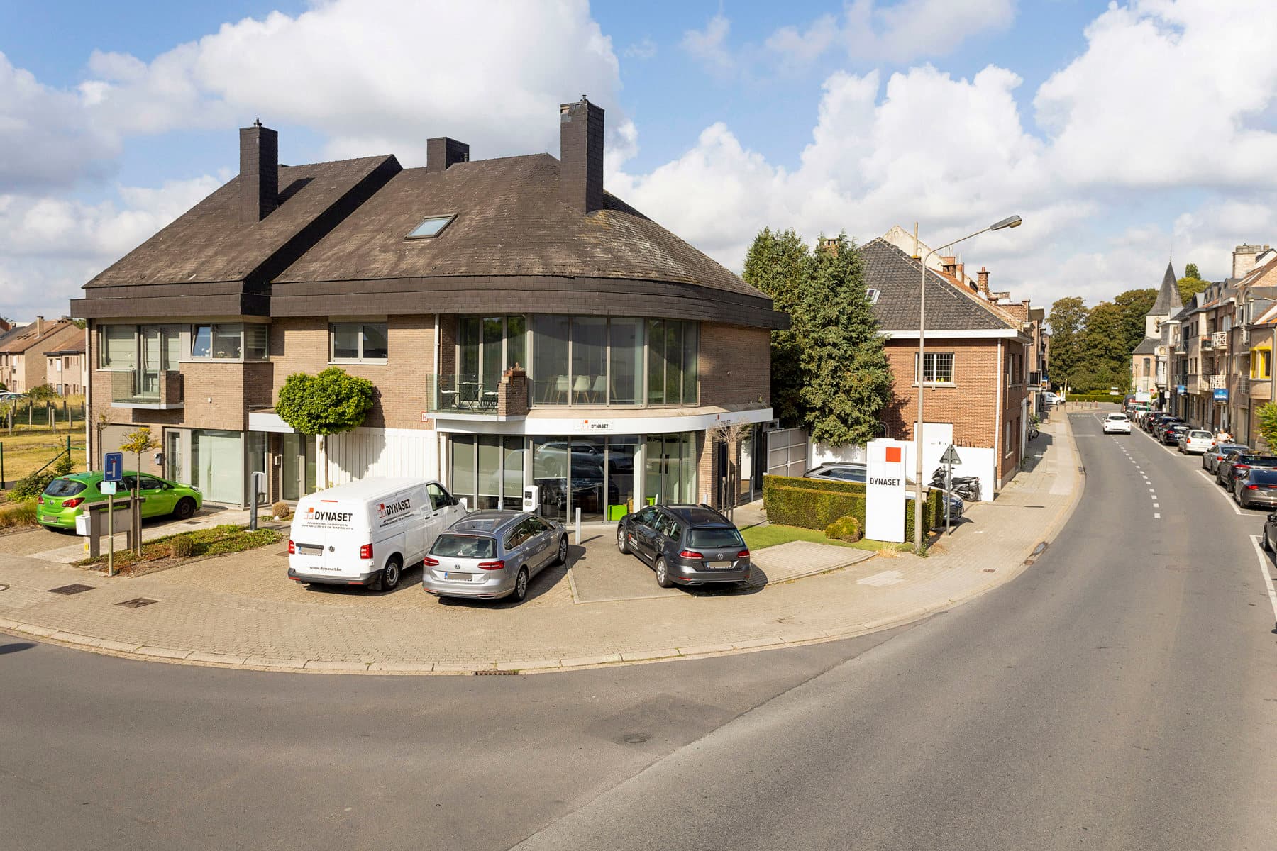 Bureau in Dilbeek Groot-Bijgaarden